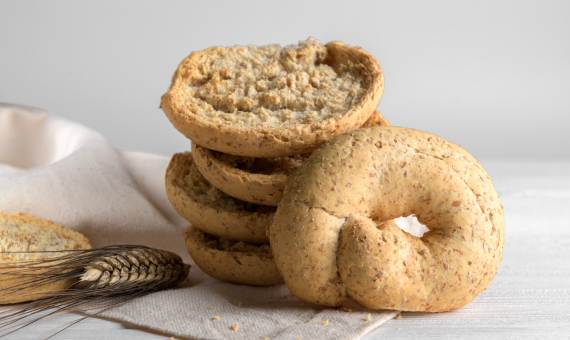 come si mangiano le friselle pugliesi?