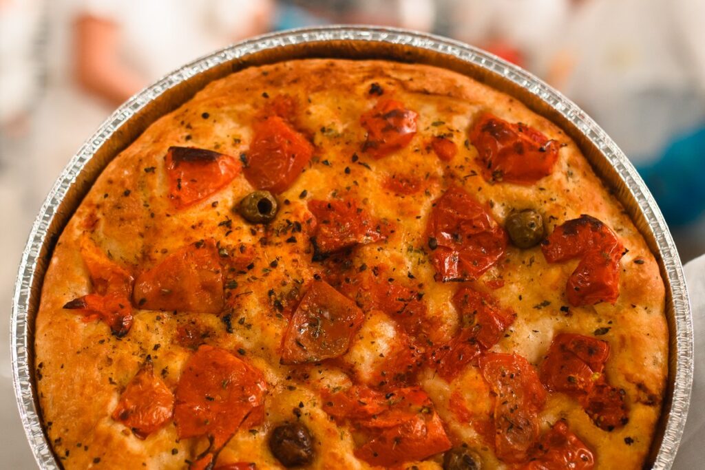 focaccia barese per una colazione salata a Bari