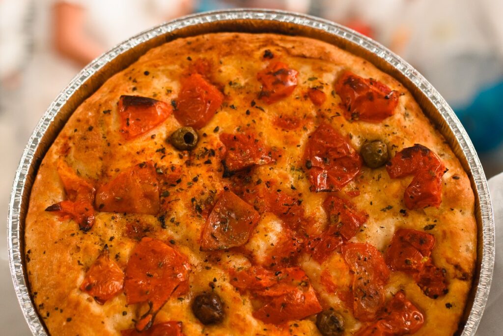 focaccia barese per una colazione pugliese in hotel e B&B